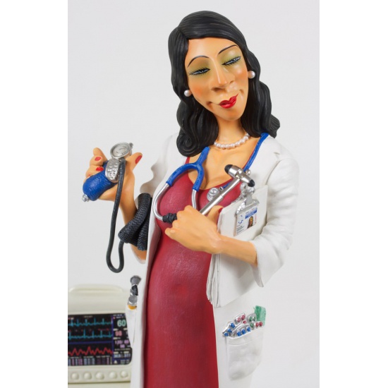 madame-docteur-3-666x1024